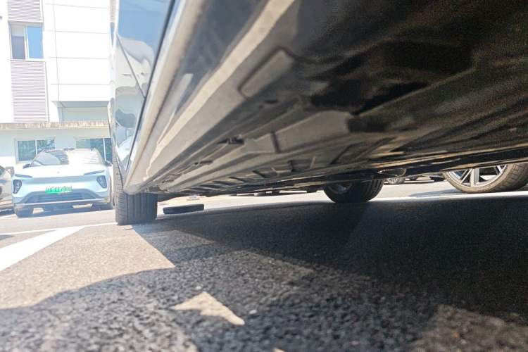 Used Mercedes-Benz C-Class 2017 Facelift C 200 L Sport Edition Chassis Rear Left
