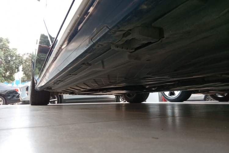 Used Mercedes-Benz C-Class 2017 C 200 L Sport Edition Chassis Rear Left