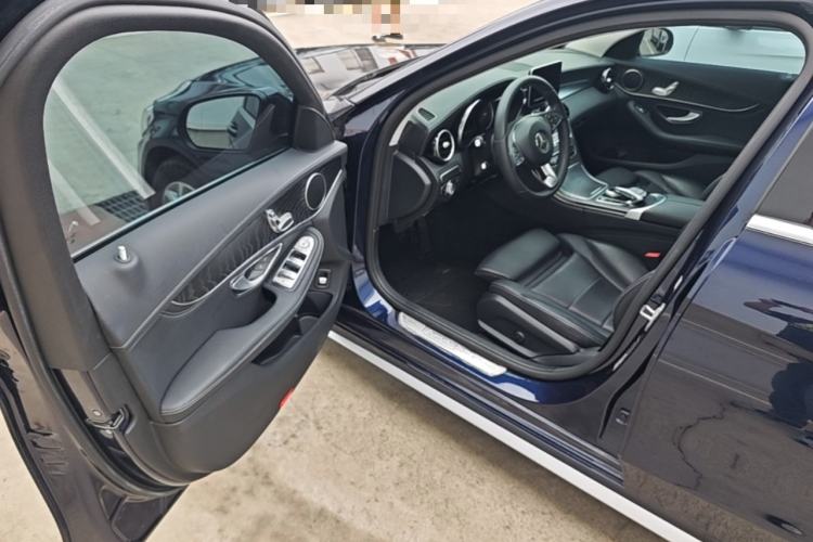 Used Mercedes-Benz C-Class 2017 Revised C 180 L Dynamic Sports Edition Driver Seat