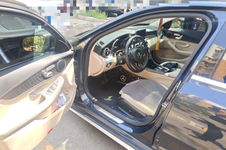 Used Mercedes-Benz C-Class 2017 Facelift C 200 L Sport Edition Driver Seat