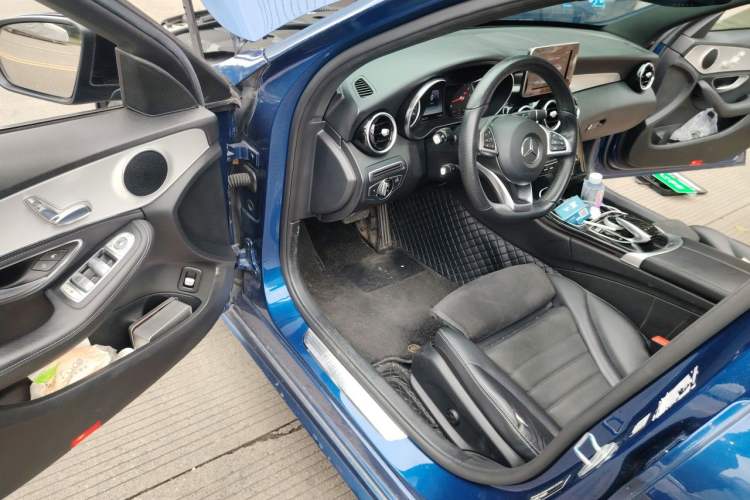 Used Mercedes-Benz C-Class 2017 C 200 Sport Edition Driver Seat
