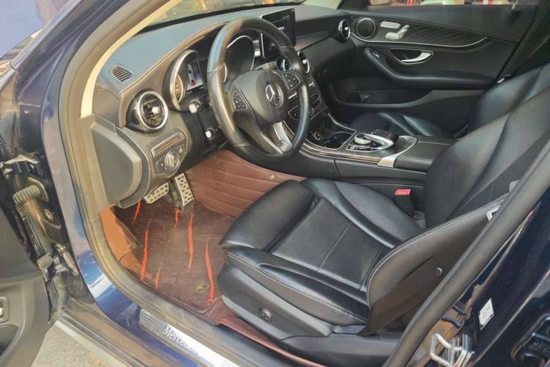 Used Mercedes-Benz C-Class 2017 Facelift C 200 L Sport Edition Driver Seat