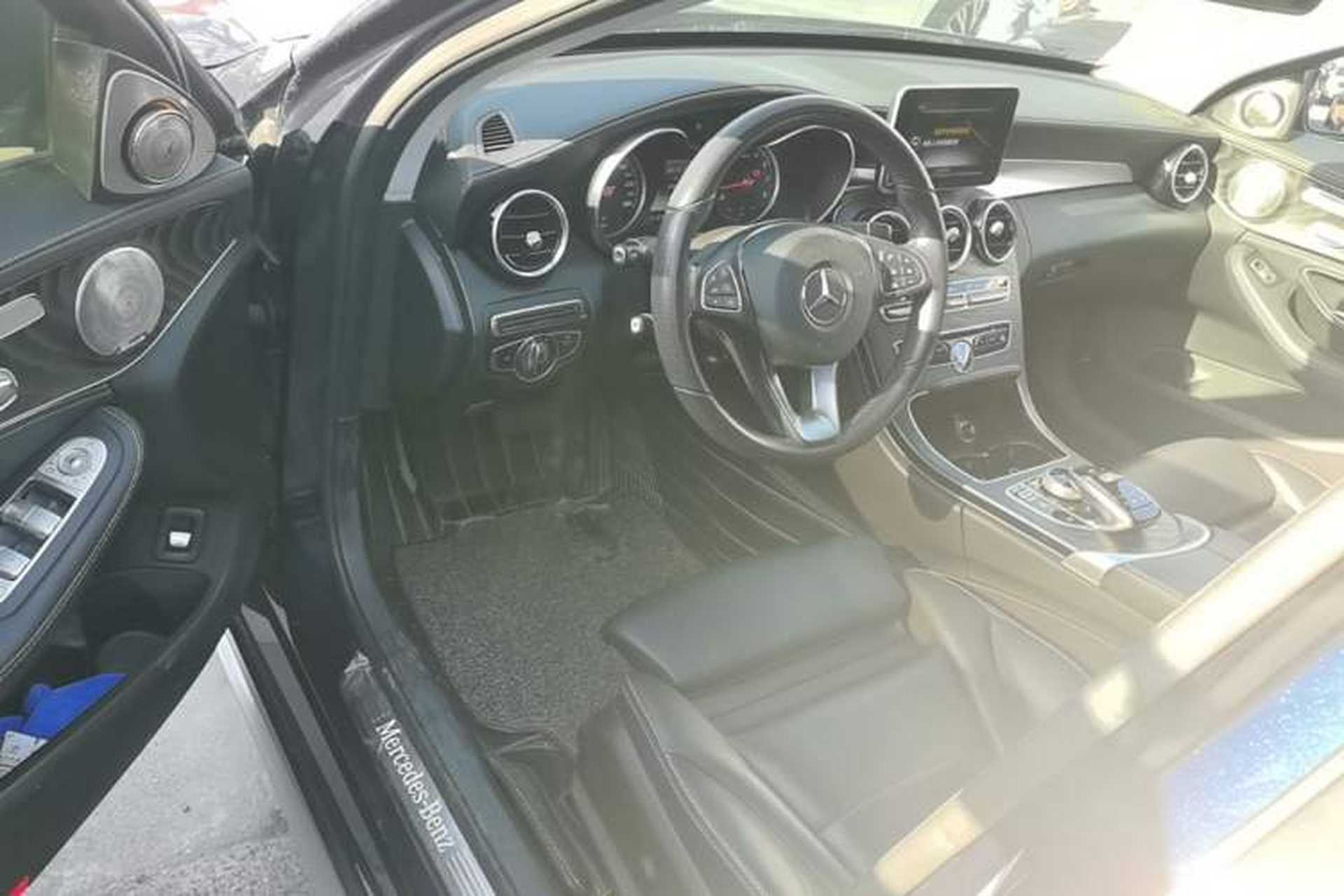 Used Mercedes-Benz C-Class 2017 Facelift C 200 L Sport Edition Driver Seat