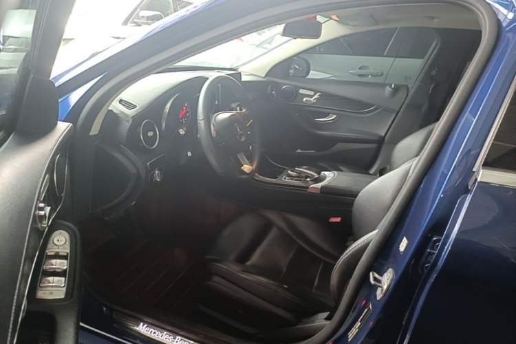 Used Mercedes-Benz C-Class 2017 C 200 L Sport Edition Driver Seat