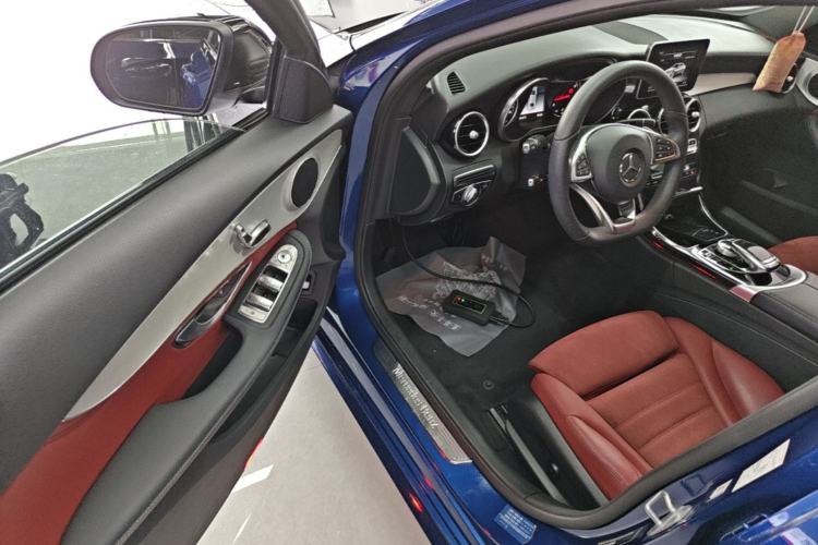 Used Mercedes-Benz C-Class 2017 Restyled C 200 Sport Edition Driver Seat