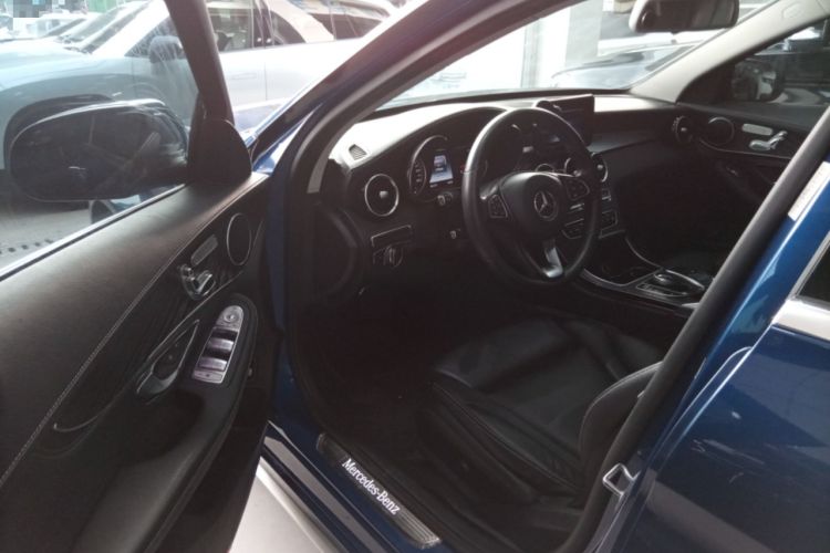 Used Mercedes-Benz C-Class 2017 C 200 L Sport Edition Driver Seat