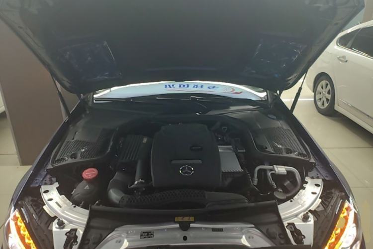Used Mercedes-Benz C-Class 2017 Facelift C 200 L Sport Edition Engine Bay