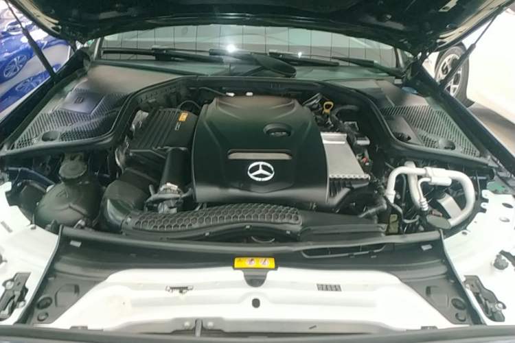Used Mercedes-Benz C-Class 2017 Facelift C 200 L Sport Edition Engine Bay