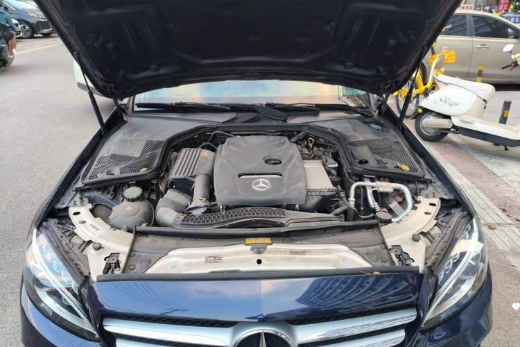 Used Mercedes-Benz C-Class 2017 Facelift C 200 L Sport Edition Engine Bay