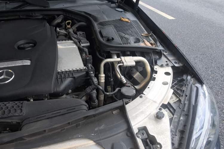 Used Mercedes-Benz C-Class 2017 Facelift C 200 L Sport Edition Engine Bay Left