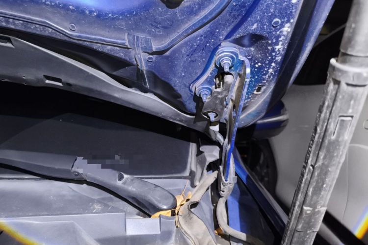 Used Mercedes-Benz C-Class 2017 Facelift C 200 L Sport Edition Engine Bay Left