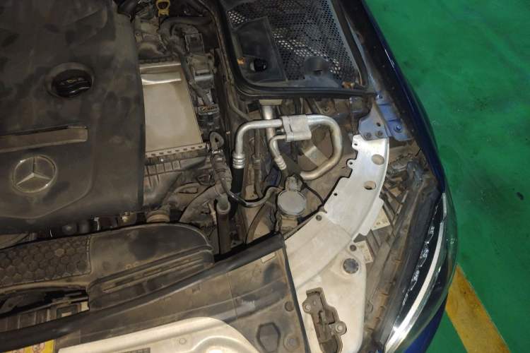 Used Mercedes-Benz C-Class 2017 Restyled C 200 Sport Edition Engine Bay Left