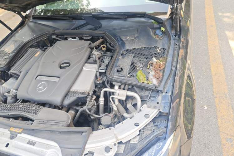 Used Mercedes-Benz C-Class 2017 Facelift C 200 L Sport Edition Engine Bay Left