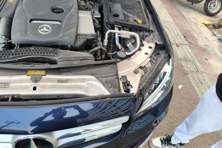 Used Mercedes-Benz C-Class 2017 Facelift C 200 L Sport Edition Engine Bay Left