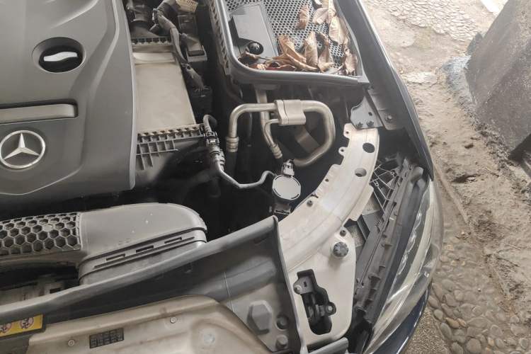 Used Mercedes-Benz C-Class 2017 Restyled C 200 Sport Edition Engine Bay Left