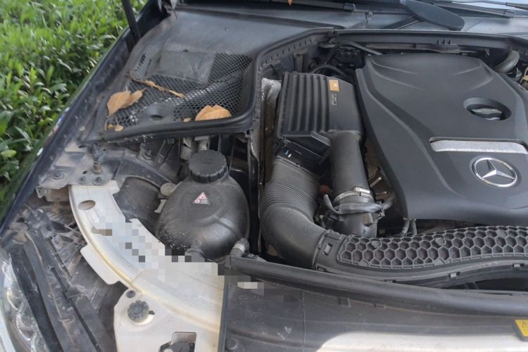 Used Mercedes-Benz C-Class 2017 Facelift C 200 L Sport Edition Engine Bay Right