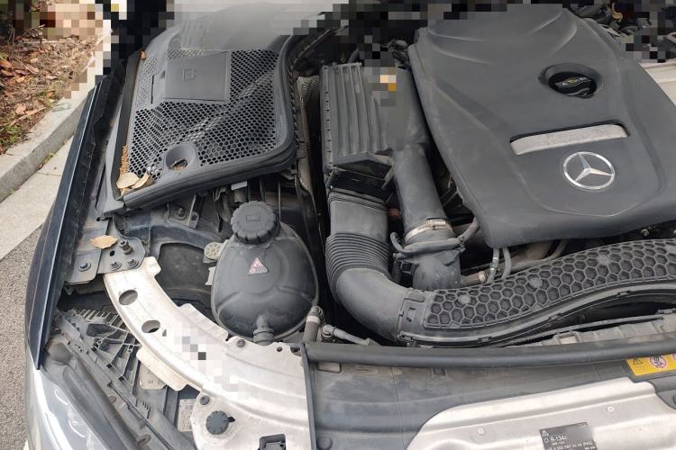 Used Mercedes-Benz C-Class 2017 Facelift C 200 L Sport Edition Engine Bay Right