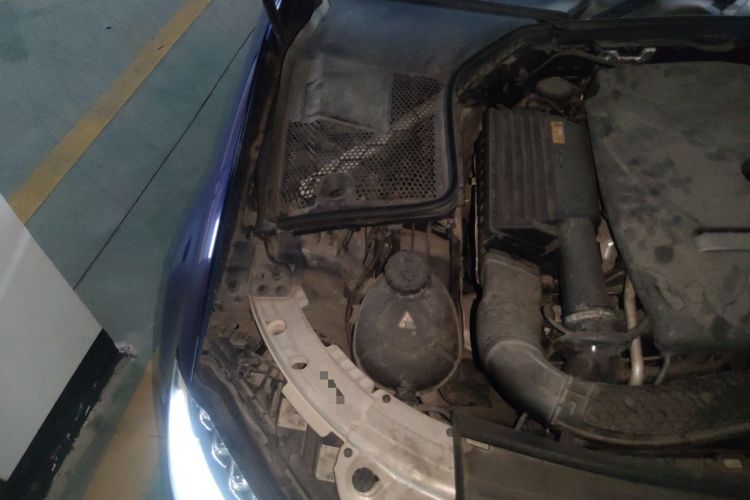 Used Mercedes-Benz C-Class 2017 C 200 Sport Edition Engine Bay Right
