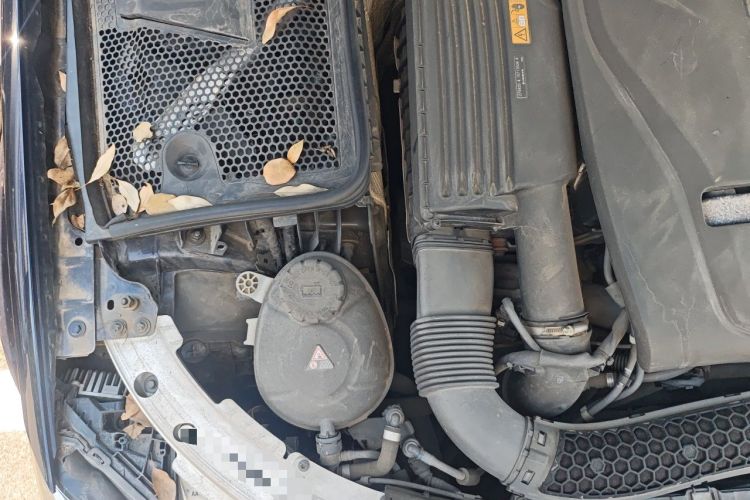 Used Mercedes-Benz C-Class 2017 Facelift C 200 L Sport Edition Engine Bay Right