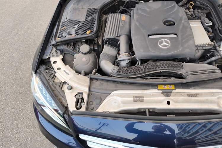 Used Mercedes-Benz C-Class 2017 Facelift C 200 L Sport Edition Engine Bay Right