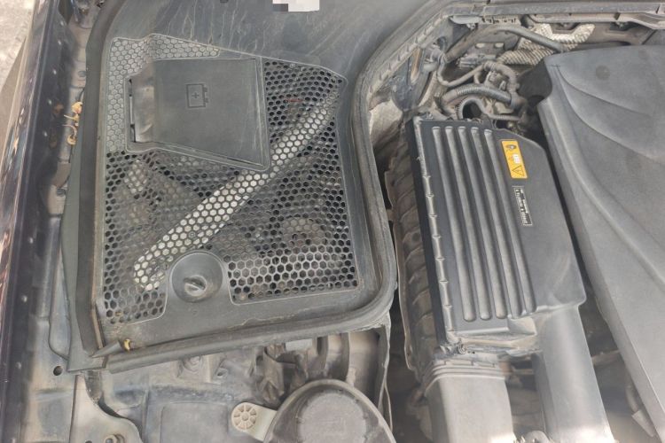 Used Mercedes-Benz C-Class 2017 Restyled C 200 Sport Edition Engine Bay Right
