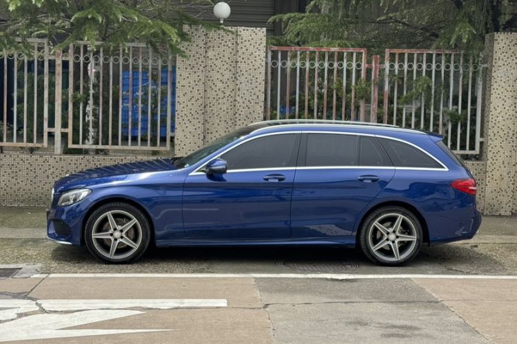 Used Mercedes-Benz C-Class 2017 C 200 station wagon Exterior 1