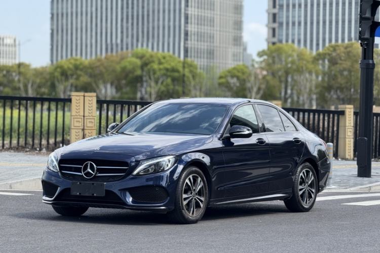 Used Mercedes-Benz C-Class 2017 Restyled C 200 Sport Edition Exterior 1