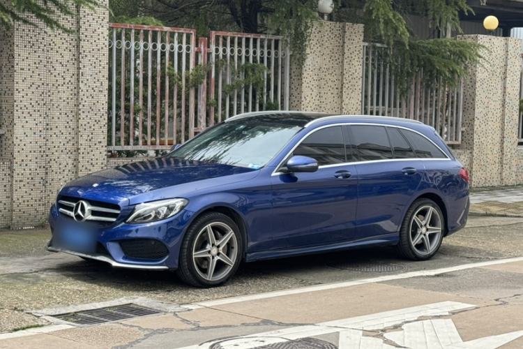 Used Mercedes-Benz C-Class 2017 C 200 station wagon Exterior 2