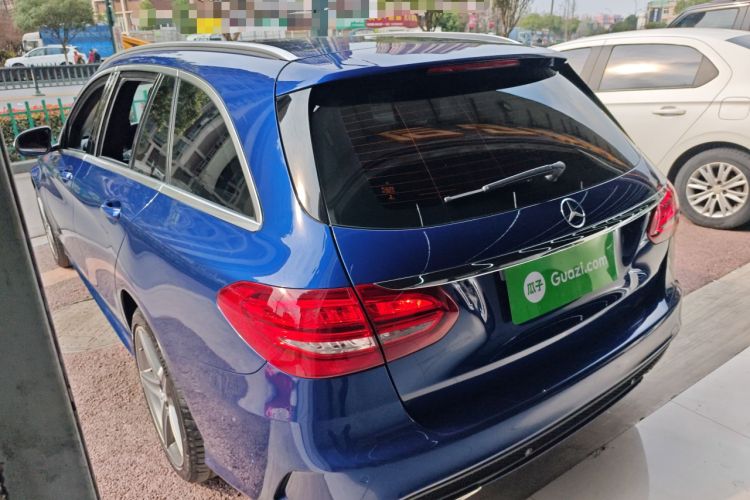 Used Mercedes-Benz C-Class 2017 C 200 station wagon Exterior 2