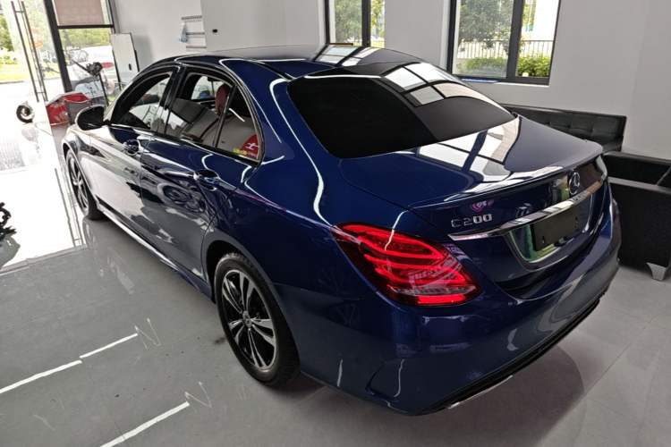 Used Mercedes-Benz C-Class 2017 Restyled C 200 Sport Edition Exterior 2