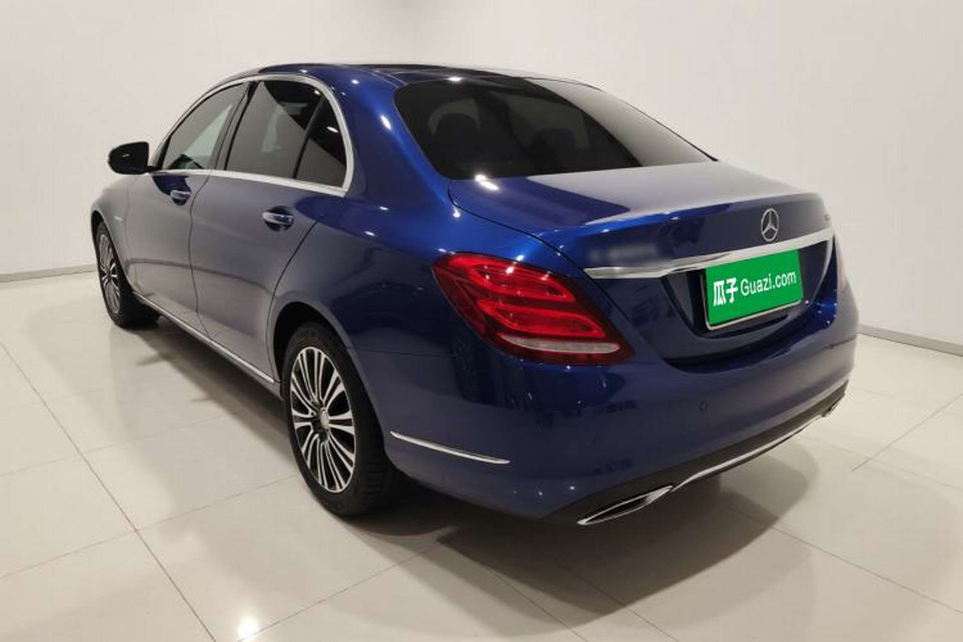 Used Mercedes-Benz C-Class 2017 Facelift C 200 L Exterior 3