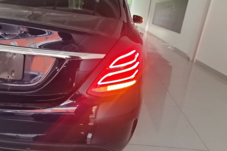 Used Mercedes-Benz C-Class 2017 C 180 L Sport Edition Exterior 3