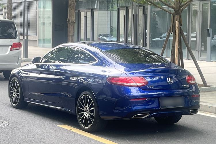 Used Mercedes-Benz C-Class 2017 C 200 4MATIC Coupe Exterior 3