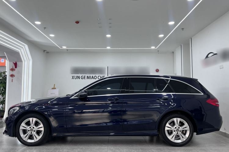 Used Mercedes-Benz C-Class 2017 Facelift C 180 Estate Exterior 4