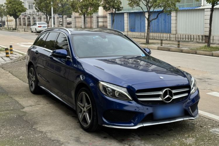 Used Mercedes-Benz C-Class 2017 C 200 station wagon Exterior 4