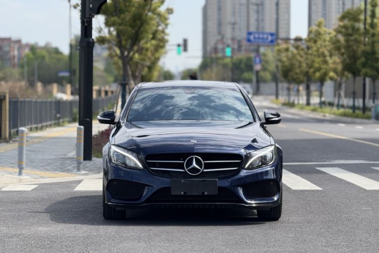 Used Mercedes-Benz C-Class 2017 Restyled C 200 Sport Edition Exterior 4