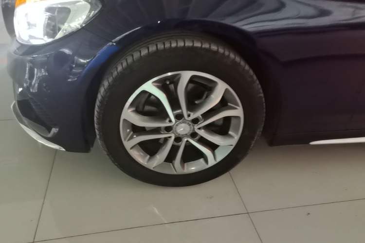 Used Mercedes-Benz C-Class 2017 C 180 L Sport Edition Exterior 4