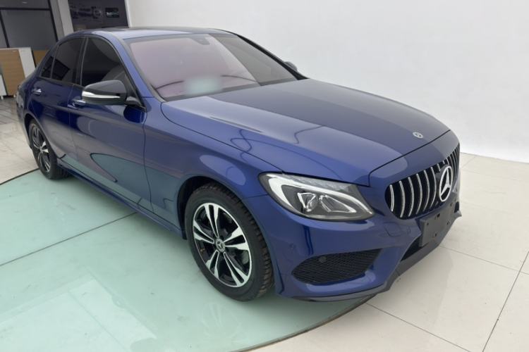 Used Mercedes-Benz C-Class 2017 Restyled C 200 Sport Edition Exterior 5
