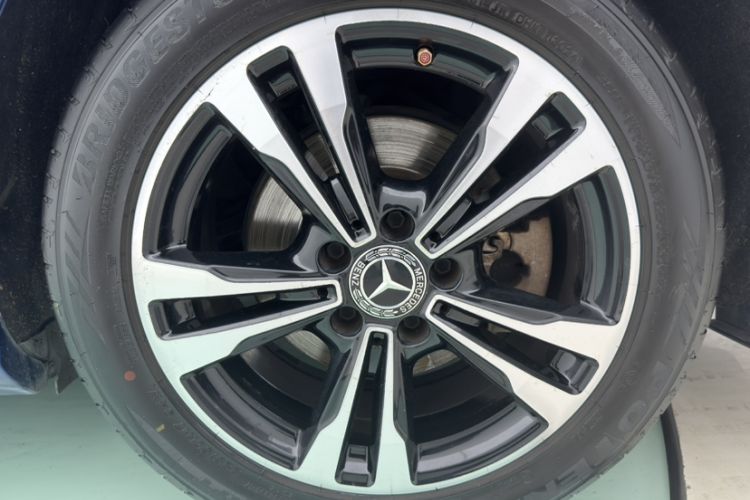 Used Mercedes-Benz C-Class 2017 Restyled C 200 Sport Edition Exterior 6