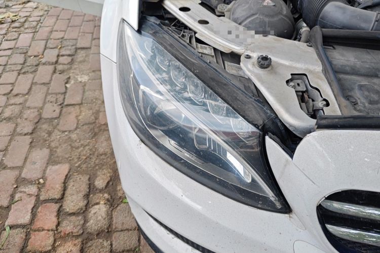 Used Mercedes-Benz C-Class 2017 Restyled C 200 Sport Edition Exterior 6