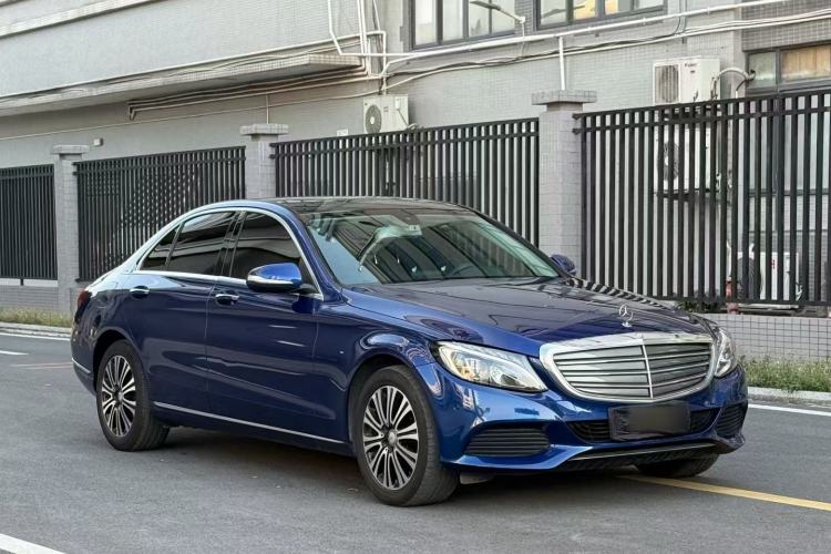 Used Mercedes-Benz C-Class 2017 Facelift C 200 L Exterior 8