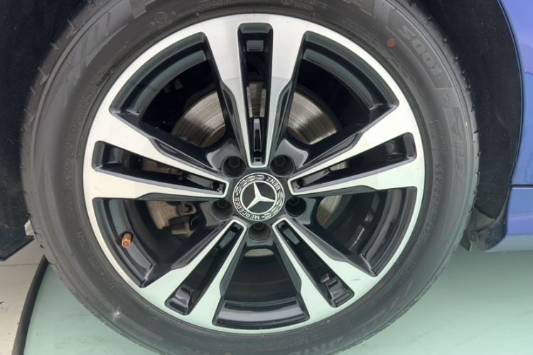 Used Mercedes-Benz C-Class 2017 Restyled C 200 Sport Edition Exterior 8