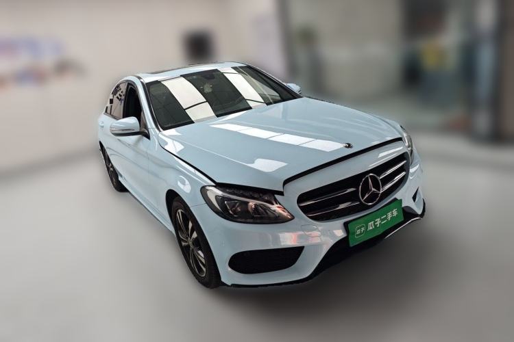 Used Mercedes-Benz C-Class 2017 Restyled C 200 Sport Edition Front Right 45 Deg