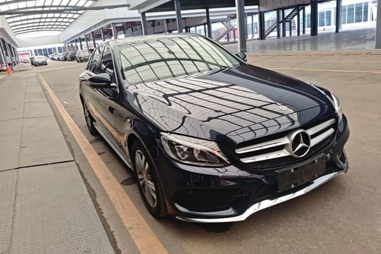 Used Mercedes-Benz C-Class 2017 Facelift C 200 L Sport Edition Front Right 45 Deg