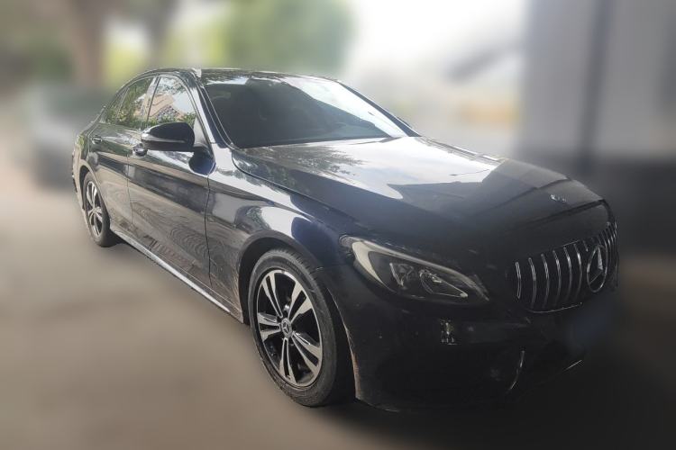 Used Mercedes-Benz C-Class 2017 Restyled C 200 Sport Edition Front Right 45 Deg
