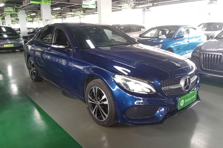 Used Mercedes-Benz C-Class 2017 Restyled C 200 Sport Edition Front Right 45 Deg