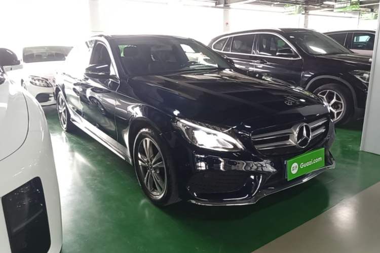 Used Mercedes-Benz C-Class 2017 Facelift C 200 L Sport Edition Front Right 45 Deg