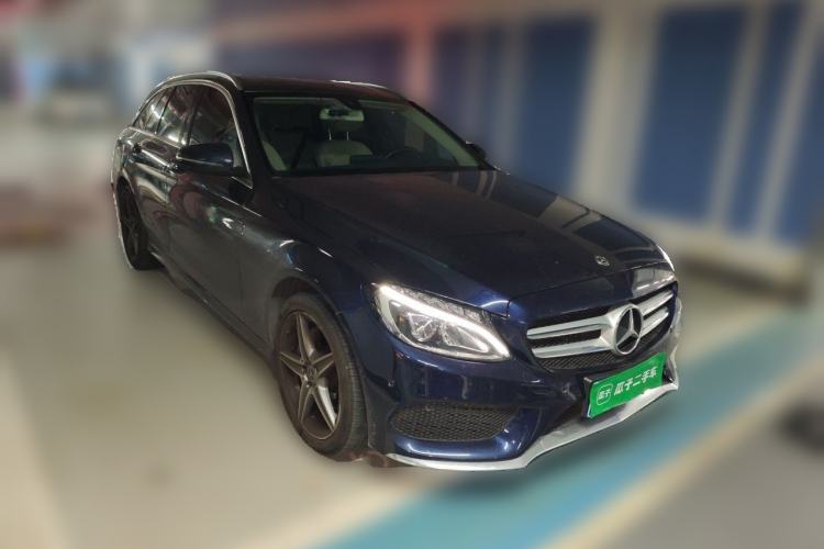 Used Mercedes-Benz C-Class 2017 Facelift C 200 Station Wagon Front Right 45 Deg