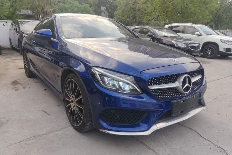 Used Mercedes-Benz C-Class 2017 C 200 4MATIC Coupe Front Right 45 Deg