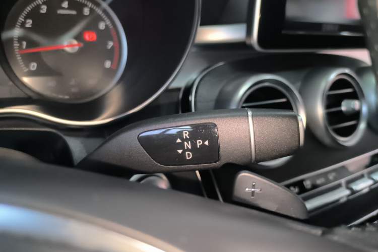 Used Mercedes-Benz C-Class 2017 Facelift C 180 Estate Gear Lever